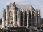 Вид собора Святого Петра с юго-востока