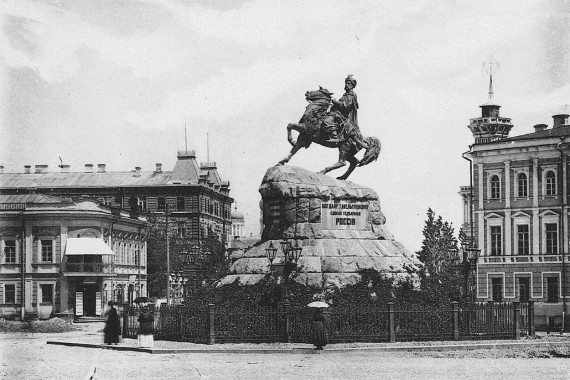 Фотография Памятник Богдану Хмельницкому 0
