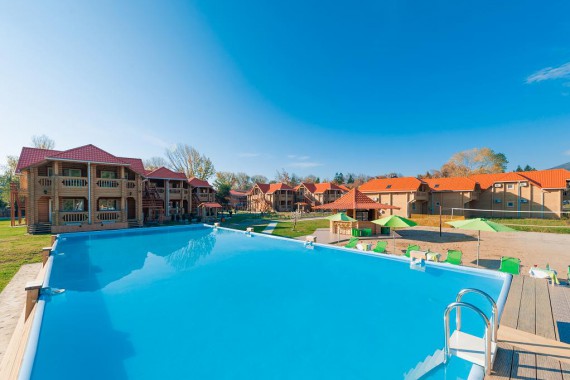 Фотография Эко-отель «Озеро Дивное» 1