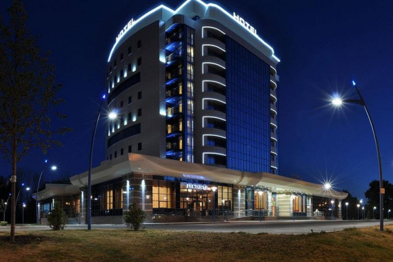 Фотография Рояль Отель Спа & Велнесс 0